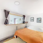 4 Bedroom Lovely In Holiday home Royan