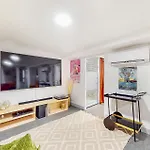 Holiday home 4 Bedroom Lovely In Royan