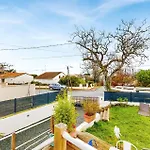 4 Bedroom Lovely In Holiday home Royan