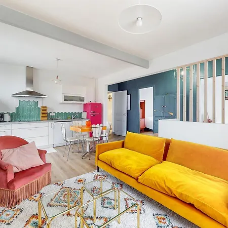 Holiday home 4 Bedroom Amazing In Royan